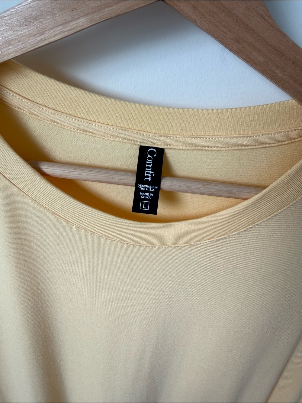 Comfrt Cloud Crew Neck T-Shirt Size Large - Picture 2 of 3
